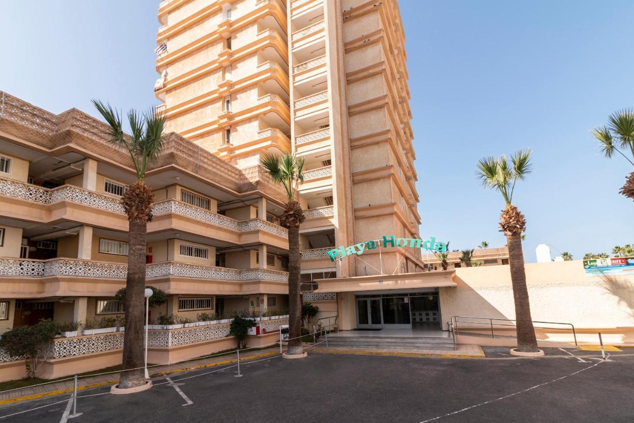 Homeforguest Modern And Recently Renovated Apartment In Arona Arona  Εξωτερικό φωτογραφία