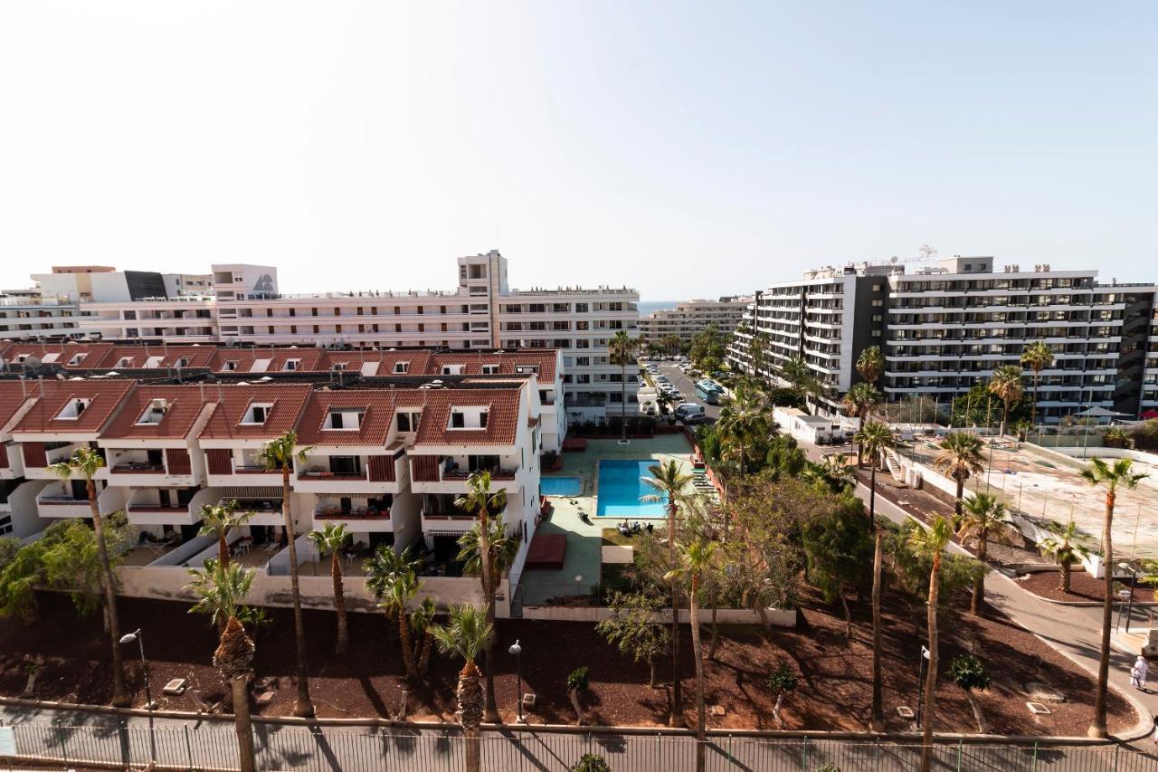 Homeforguest Modern And Recently Renovated Apartment In Arona Arona  Εξωτερικό φωτογραφία